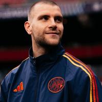 Sesi Latihan Pertama Maarten Paes Bersama Ajax Amsterdam yang Penuh Keceriaan: Siap Debut?