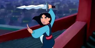 Disey akhirnya merilis foto pertama Yifei Liu yang berperan sebagai Hua Mulan. (Walt Disney)