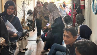 Bimbel di Jogja jadi Buruan Orangtua, Antre Sejak Subuh Demi Daftarkan Anak