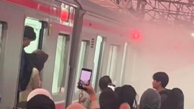 KRL Berasap dan Terdengar Ledakan di Stasiun Jakarta Kota, Ini Penyebabnya