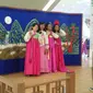 Korea Indonesia Festival menyediakan foto gratis sambil menggunakan Hanbok khusus untuk para pengujungnya. 