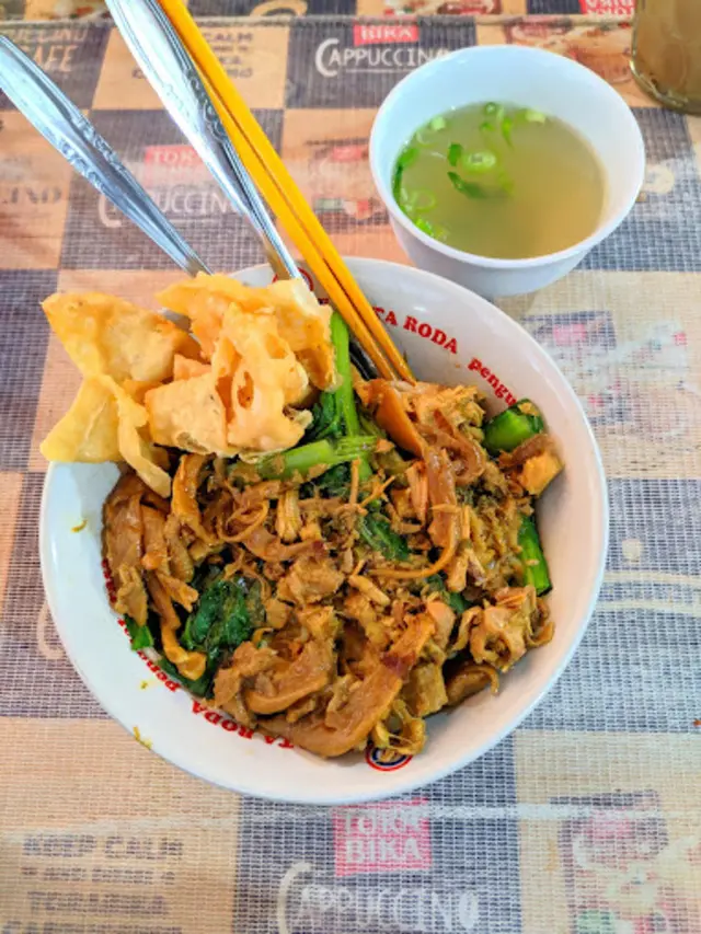 Mie Ayam Jamur 34 (GMaps/ Binar Atmaja)