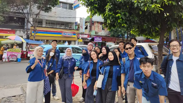 Mahasiswa juga mengunjungi Kawasan Sabang di Jalan Haji Agus Salim untuk mengenal kawasan odd business district area atau "area distrik bisnis yang tidak biasa" di Jakarta (Istimewa)