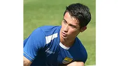 Pesepak bola muda Indonesia, Gavin Kwan Adsit, tampak berlatih bersama Persib Bandung. (Instagram)