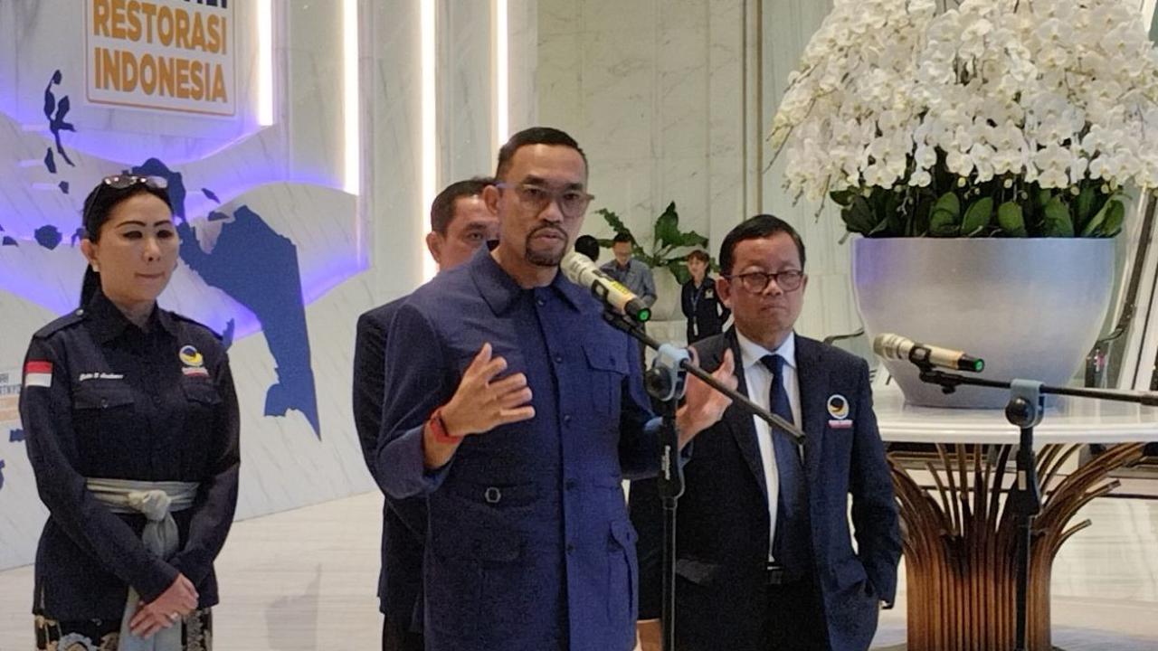 "Kenapa mesti kok seolah-olah penyampaian Pak Alex ini tendensius ke partai kami. Kenapa benci bener, kok seolah-olah kita ini busuk banget," ujar dia.
