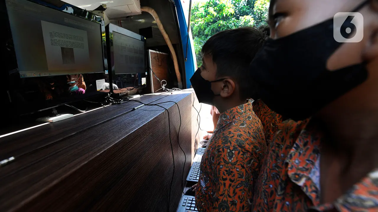 Antusias Anak-Anak Berinternet Sehat