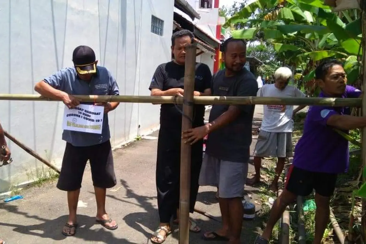 Desa Purwonegoro, Banjarnegara menerapkan "lockdown" selama 14 hari terhitung sejak 26 Maret 2020. (Dok. Renda Sabita untuk Liputan6.com/Galoeh Widura)
