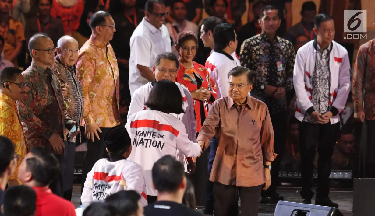 Wapres Jusuf Kalla saat meresmikan program Gerakan Nasional 1000 Startup Digital 2019 di Jakarta, Minggu (18/8/2019). Program ini merupakan salah satu upaya pemerintah untuk mendukung ekosistem ekonomi digital di Indonesia yang diharapkan digerakkan anak muda. (Liputan6.com/Angga Yuniar)