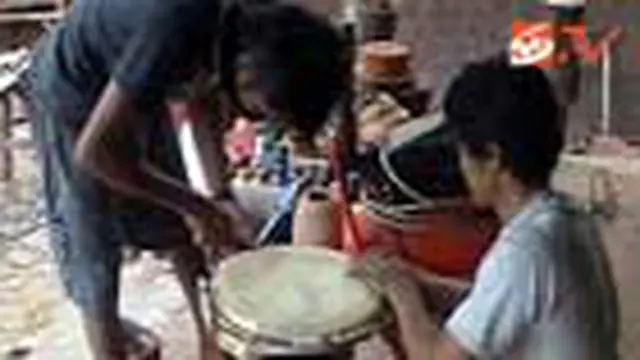 Perajin Rebana Kebanjiran Pesanan