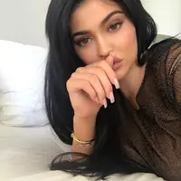 Dikabarkan hamil, Kylie Jenner mungkin akan melahirkan dalam watu dekat. (instagram/kyliejenner)