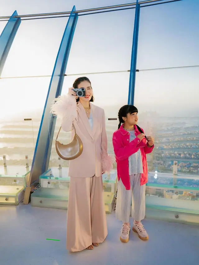 [Fimela] Marsha Timothy dan anaknya