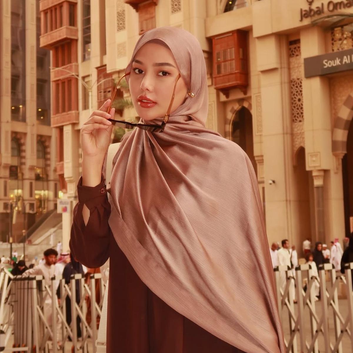 Bisa Jadi Inspirasi, Gaya Hijab Dara Arafah yang Cocok dalam Berbagai Penampilan