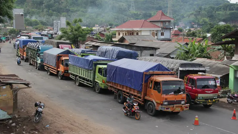 Antrian Truk