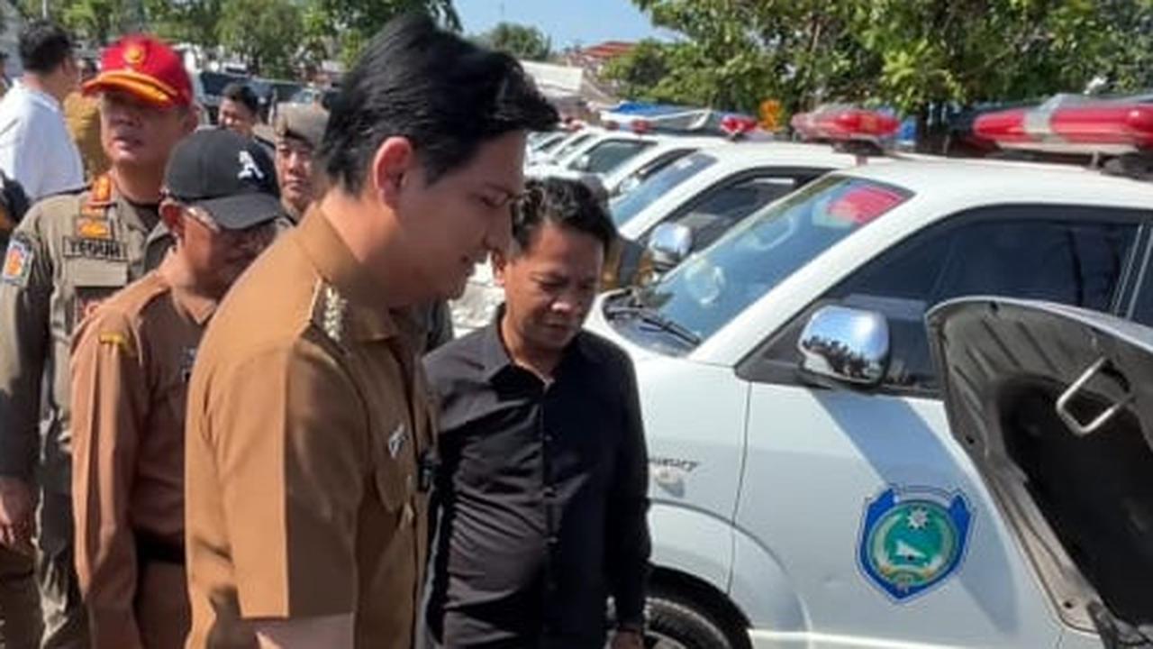 Lucky Hakim: 196 Unit Mobil DInas Pemkab Indramayu 'Hilang