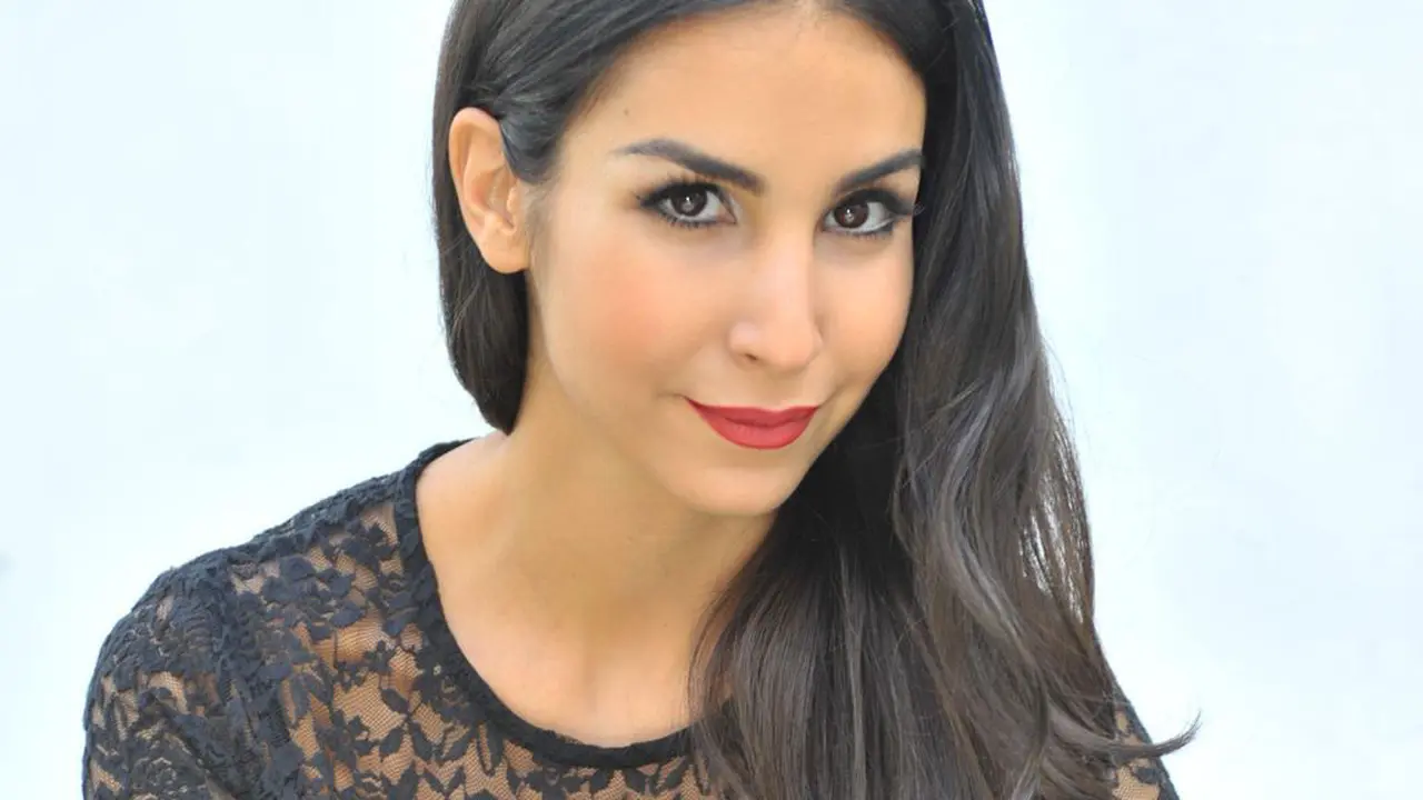 Sila Sahin