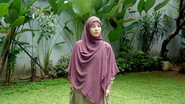 6 Cara Tepat Merawat Bulu Mata Extension Agar Tahan Lama