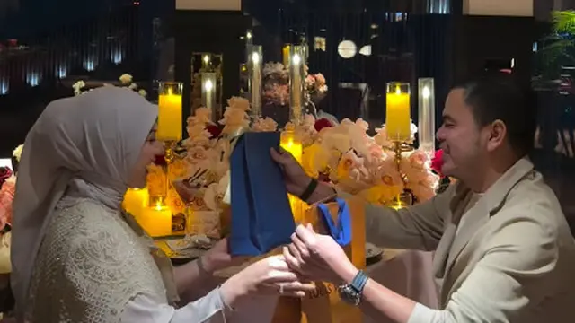Romantisnya Irish Bella dan Haldy Sabri Rayakan Anniversary dengan Dinner Romantis, Kenakan Dress Full Lace dan Tas Branded