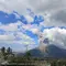 Gunung Lewotobi Laki-Laki Erupsi 1.200 Meter, Abu Tebal Menyeruak ke Utara