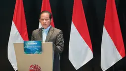 Menteri Lingkungan Hidup, Hanif Faisol Nurofiq hadir langsung dalam seremoni peluncuran perdagangan karbon internasional di Bursa Efek Indonesia di Jakarta. (BAY ISMOYO/AFP)