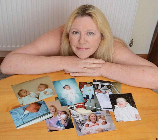 Horlock dan foto-foto bayi yang telah dilahirkannya | Photo: Copyright dailymail.co.uk