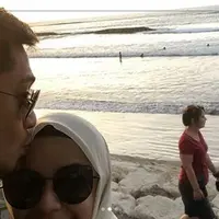 Tujuh tahun sudah pernikahan Ferry Ardiansyah dan Tasya Nur Medina. Pasangan yang telah dikaruniai seorang anak itu ketemu pertama kali di sebuah stasiun televisi. (Instagram/ferryardiansyah19)