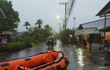 Banjir Padang: Ratusan Warga Dadok Tunggul Hitam Dievakuasi Akibat Genangan Satu Meter Lebih