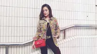 Simak Inspirasi Gaya Andalan Prilly Latuconsina