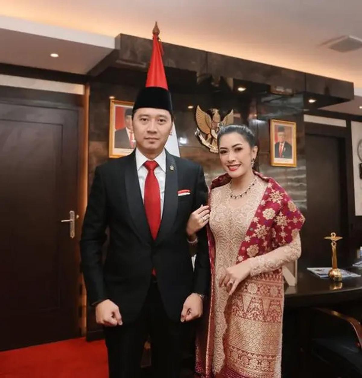 6 Gaya Kontras Kebaya Menantu Susilo Bambang Yudhoyono, Annisa Pohan dan Aliya Rajasa saat Hadir Pelantikan Prabowo-Gibran