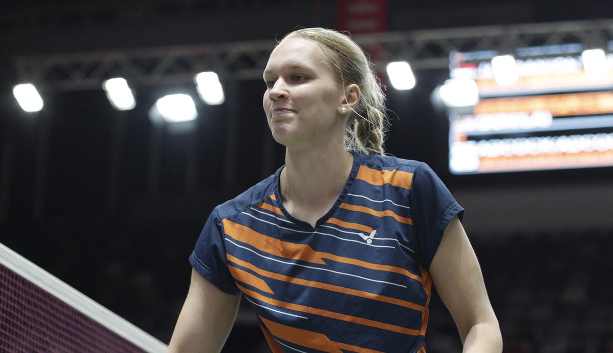 Ganda putri Jerman, Linda Efler, tersenyum saat melawan ganda Malaysia pada Indonesia Masters 2019 di Istora Senayan, Jakarta, Selasa (22/1). Seidel / Efler gagal lolos ke babak kedua. (Bola.com/M. Iqbal Ichsan)