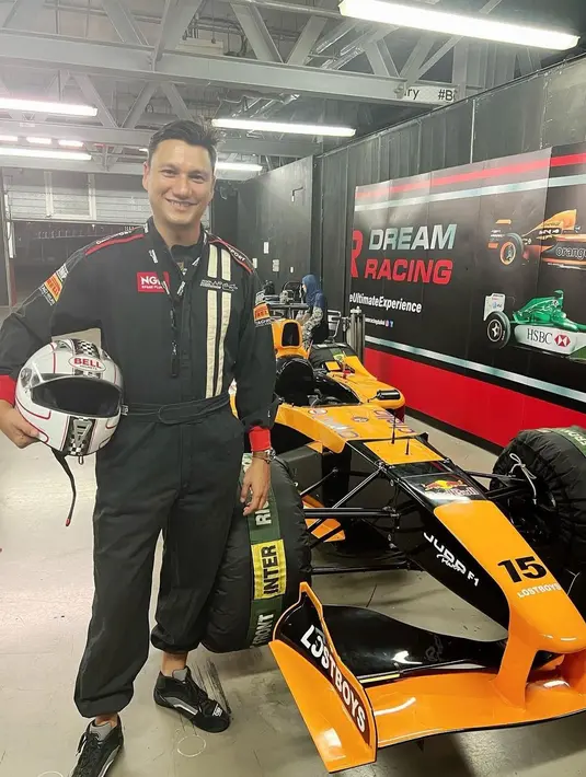 <p>Christian Sugiono (Instagram/titi_kamall)</p>