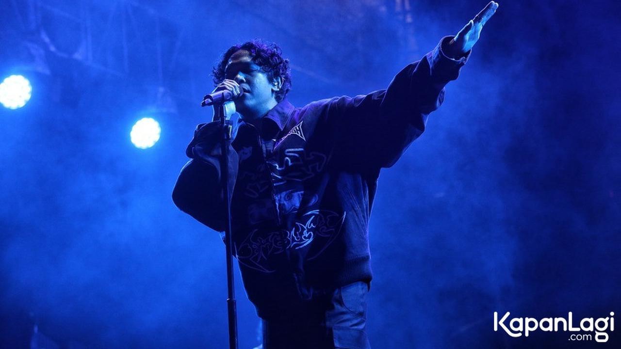 10 Potret Hindia Sukses Tutup KLBB BRI Festival 2025, Pecah Abis