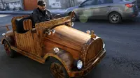 Dibanding AS, Tiongkok Punya Mobil Listrik Berbahan Kayu