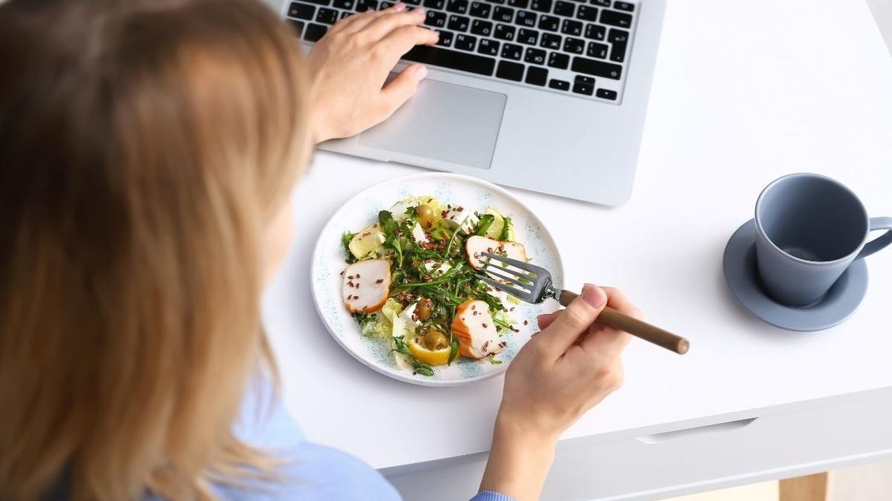 <b>Manfaat Makan Sehat bagi Pekerja</b>