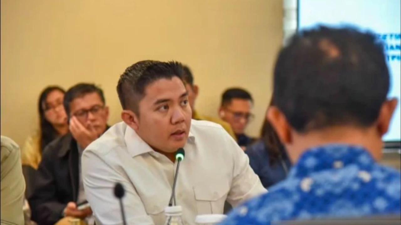 Seskab Teddy: Setelah 20 Tahun, Insentif Guru Honorer Naik Rp400.000 di Era Presiden Prabowo