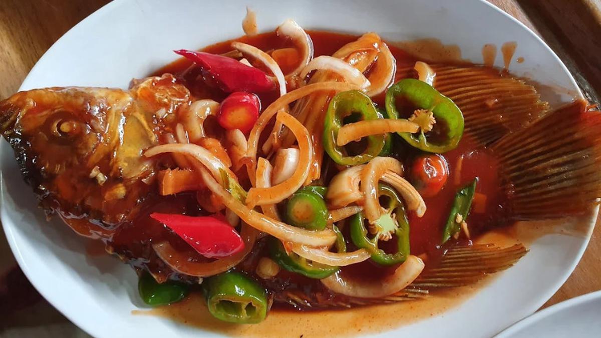 15 Rekomendasi Tempat Makan Enak di Pangalengan Bandung Terfavorit 2025