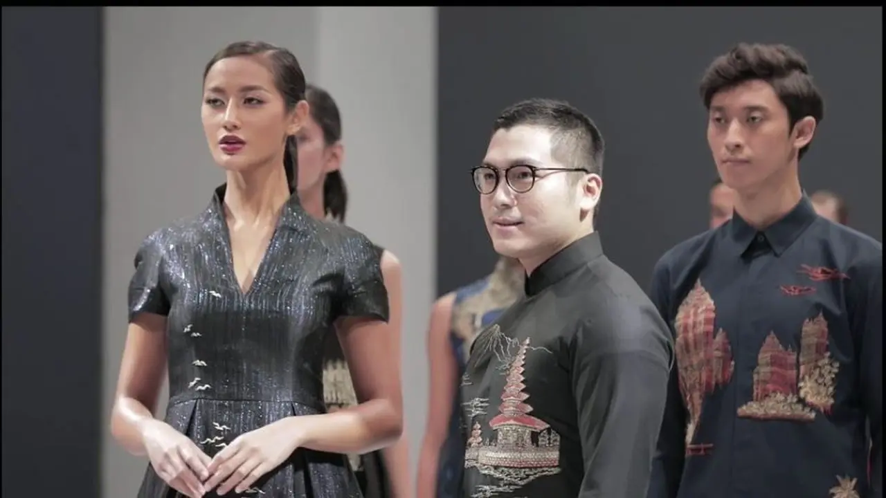 Koleksi Albert Yanuar di JFW 2021