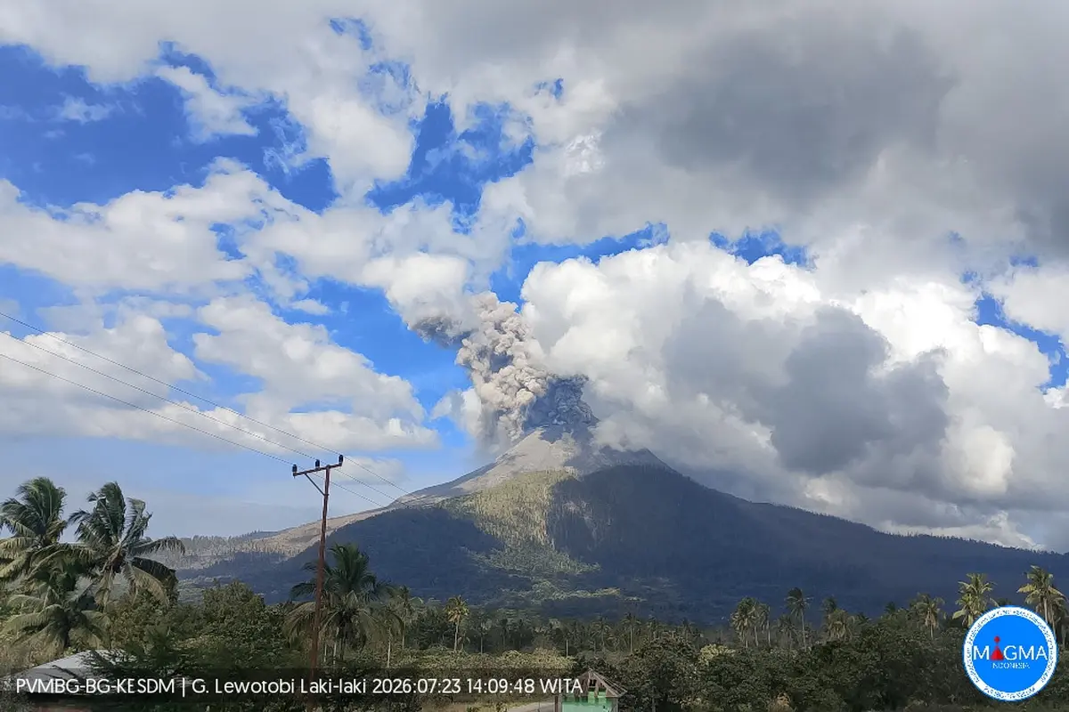 Gunung Lewotobi Laki-Laki
