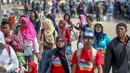 Kabar duka terbakarnya Kapal Wisata Zahro Expreess menjadi kado pahit di awal 2017, Senin (2/1). Menurut data dari BNPB tercatat 23 orang tewas, 17 hilang dan 194 penumpang lainnya selamat dalam kejadian tersebut. (Liputan6.com/Faizal Fanani)