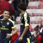 Alexis Sanchez rayakan gol ke gawang Sunderland (Reuters / Craig Brough )