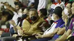 Presiden RI ke-6 Susilo Bambang Yudhoyono (SBY) saat menyaksikan pertandingan voli antara Bogor LavAni vs Jakarta Pertamina Pertamax pada laga PLN Mobile Proliga 2022 di Padepokan Voli Jenderal Polisi Kunarto, Sentul, Bogor, Minggu (16/1/2022). (Bola.com/M Iqbal Ichsan)