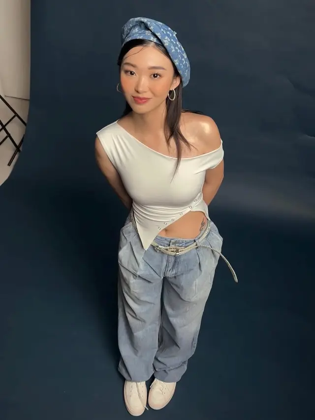7 Pesona Livy Renata dengan Outfit Casual, Simpel Tapi Fashionable  (credit: instagram/livyrenata).
