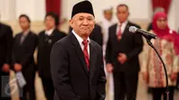 Kepala Staf Presiden Teten sebelum acara pelantikan dirinya yang dipimpin Presiden Jokowi di Istana Negara, Jakarta, Selasa (2/9). Teten menggantikan Luhut yang kini menjabat Menko Polhukam. (Liputan6.com/Faizal Fanani)