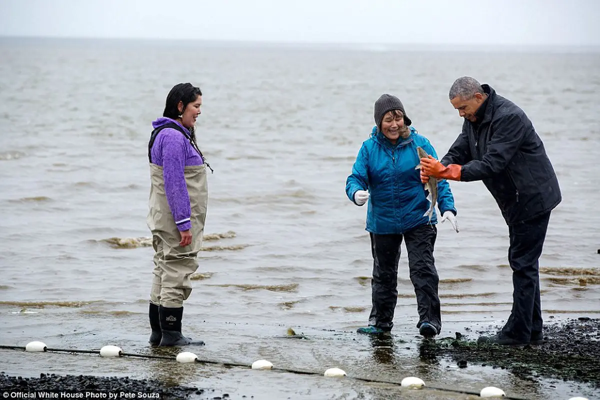 Simak! 10 Foto Menyentuh Hati dari Presiden Obama di 2015