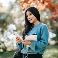 Kesehatan mental tidak selalu dijaga melalui langkah besar. Beberapa kebiasaan sederhana yang dilakukan secara konsisten dapat membantu menjaga keseimbangan emosi dan membuat pikiran terasa lebih tenang. [Dok/Pexels.com/Charlotte Ma].