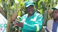 Menteri Pertanian Zimbabwe Perrance Shiri tutup usia sehari setelah sopirnya juga meninggal akibat COVID-19. (Twitter/ Emmerson Mnangagwa)
