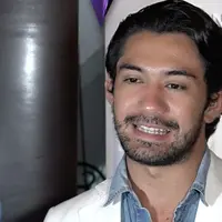 Raih Penghargaan Sebagai Best Actor, Reza Rahadian Dedikasikan sebagai Kado Ulang Tahun Indonesia 17 Agustus Mendatang.