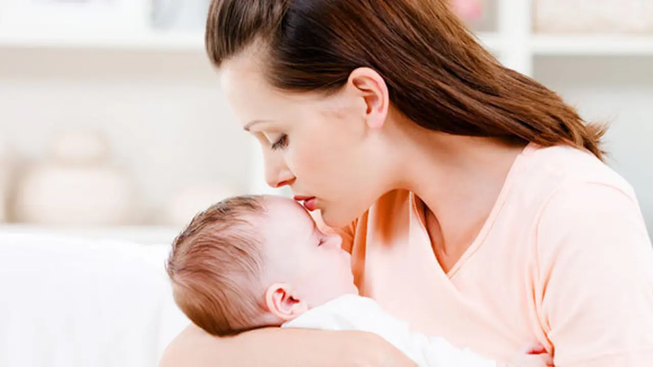 (C) shutterstock