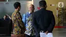 Putra Presiden ke-3 RI, BJ Habibie, Ilham Akbar Habibie (tengah) sesaat setelah tiba di gedung Merah Putih Komisi Pemberantasan Korupsi (KPK), Jakarta, Rabu (3/9/2025). (Liputan6.com/Helmi Fithriansyah)