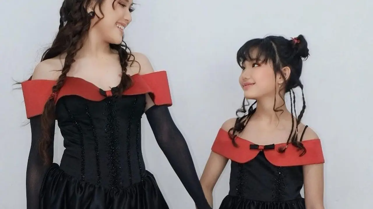 Intip keseruan busana kompak Ayu Ting Ting dan Bilqis.