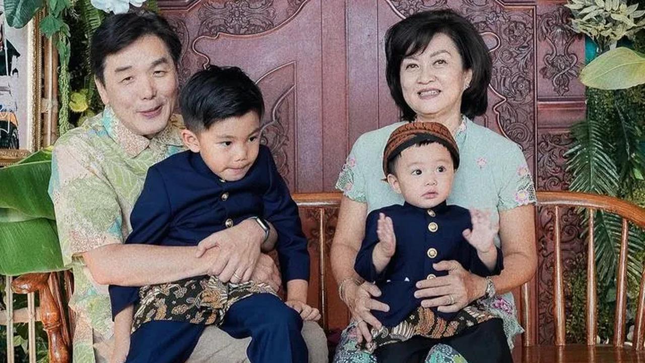 Potret Timo di momen ulang tahunnya langsung mencuri perhatian netizen. Mereka menuliskan berbagai komentar.<br>